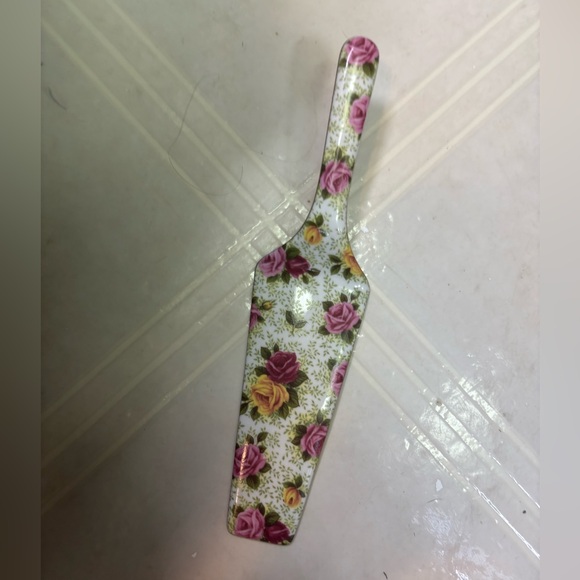 Floral Patterned cake cutter server antique - Picture 1 of 3